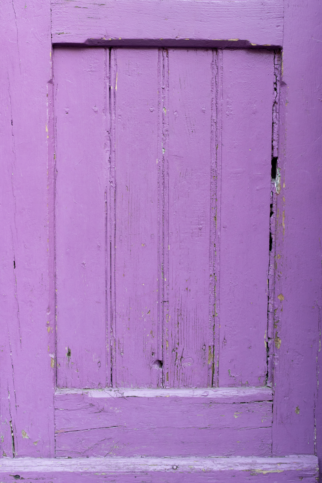 Fioletowe tło fotograficzne Iris z fakturą malowanego drewna do zdjęć kulinarnych i rękodzieła — mbackdrops